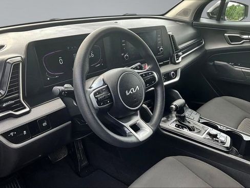 Certified 2024 Kia Sportage LX AWD/4WD image 17