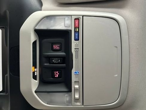 Used 2023 Subaru Forester Premium AWD/4WD image 84
