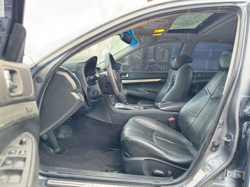 Used 2012 INFINITI G37 G37x Sedan 4D w/ Premium Pkg image 9