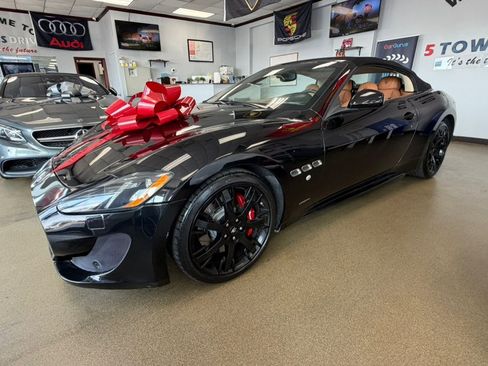 Used 2016 Maserati GranTurismo Sport RWD image 23
