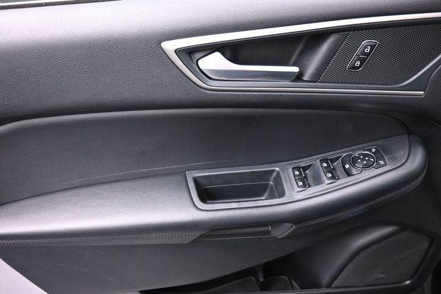 Used 2024 Ford Edge SEL AWD/4WD image 13