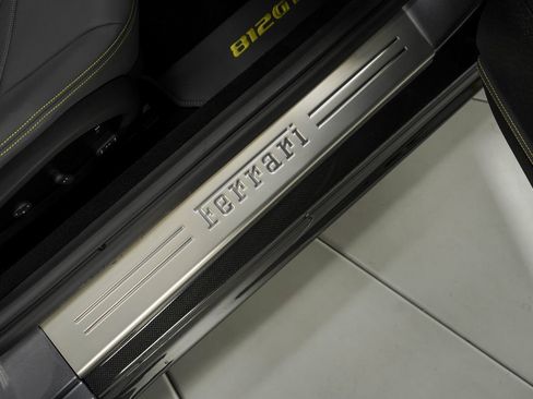 Used 2023 Ferrari 812 GTS image 34