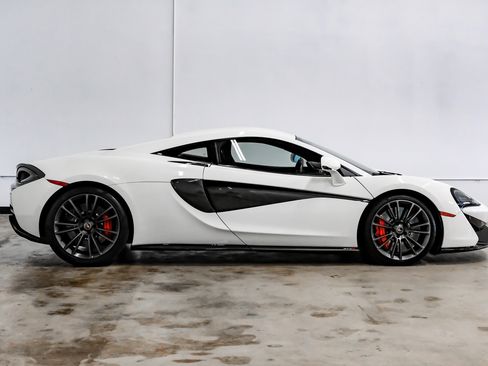 Used 2017 McLaren 570S Coupe image 9