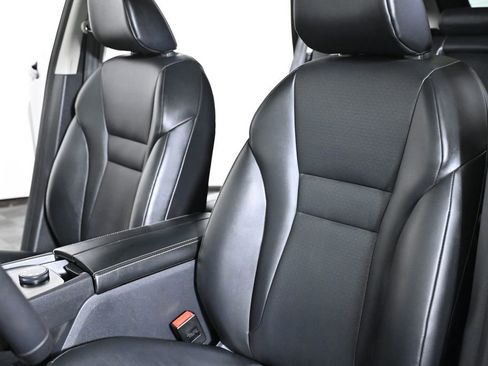 Used 2022 Nissan Rogue SV w/ SV Premium Package image 24