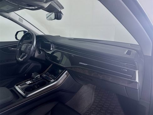 Used 2021 Audi Q8 Premium Plus w/ Premium Plus Package image 30
