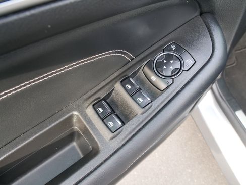 Used 2024 Ford Edge Titanium image 18