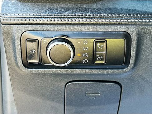 Used 2024 Ford Mustang Premium image 10