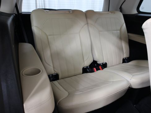 Used 2018 Mercedes-Benz GLS 450 4MATIC image 31