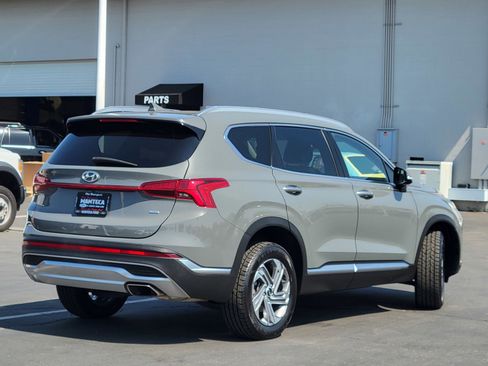 Used 2021 Hyundai Santa Fe SEL w/ Convenience + Premium Package image 4