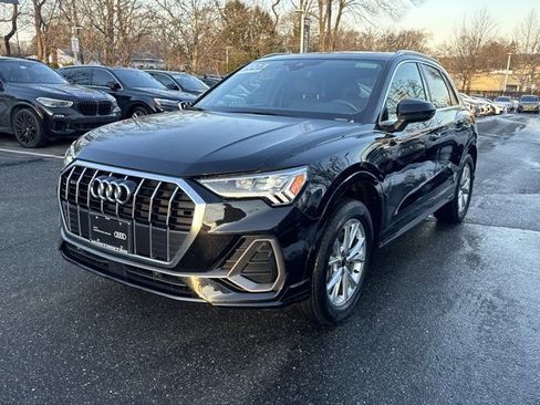 Certified 2023 Audi Q3 2.0T Premium w/ Convenience Package image 8