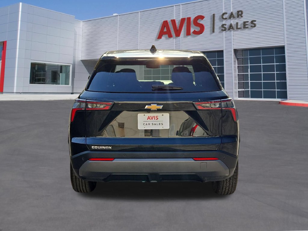 Used 2026 Chevrolet Equinox LT FWD image 7