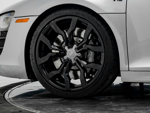 Used 2010 Audi R8 V10 image 92