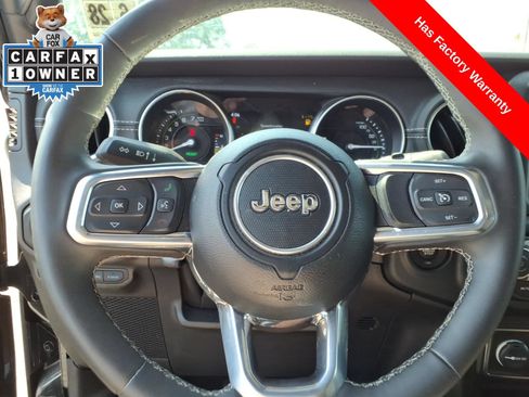 Used 2023 Jeep Wrangler Unlimited Sahara w/ Cold Weather Group AWD/4WD image 25