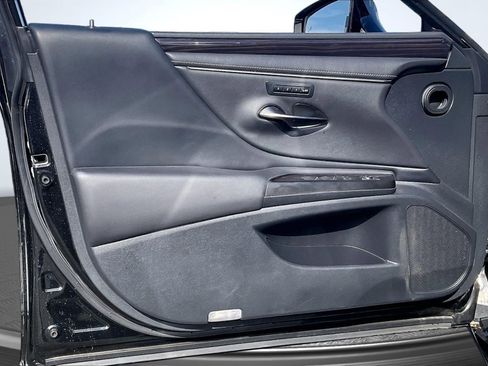 Used 2019 Lexus ES 350 w/ Premium Package FWD image 23