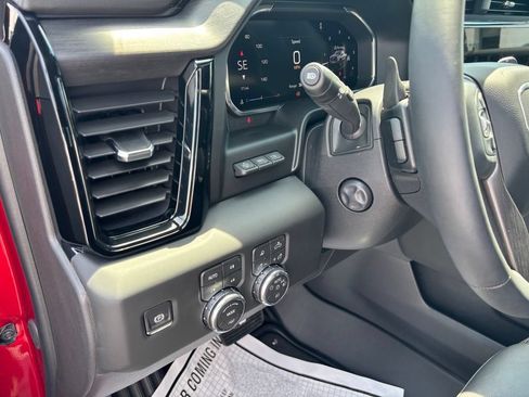 Used 2026 GMC Sierra 1500 AT4 w/ Technology Package AWD/4WD image 19