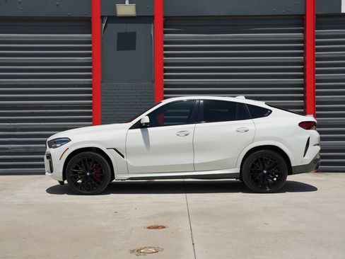 Used 2023 BMW X6 xDrive40i w/ M Sport Package AWD/4WD image 11