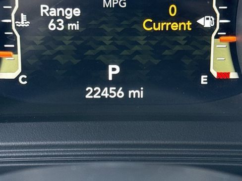 Used 2025 Jeep Wrangler Unlimited Rubicon image 15