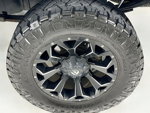 Used 2019 Ford F150 XLT w/ Equipment Group 302A Luxury image 32