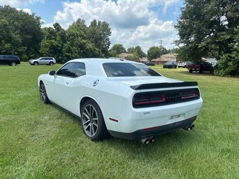 Used 2023 Dodge Challenger R/T RWD image 10