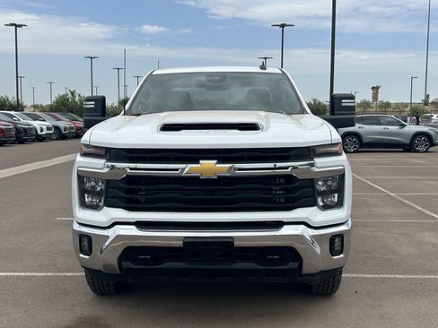 Certified 2025 Chevrolet Silverado 2500 LT w/ Convenience Package AWD/4WD image 8