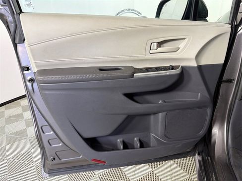 Used 2024 Toyota Sienna LE image 10