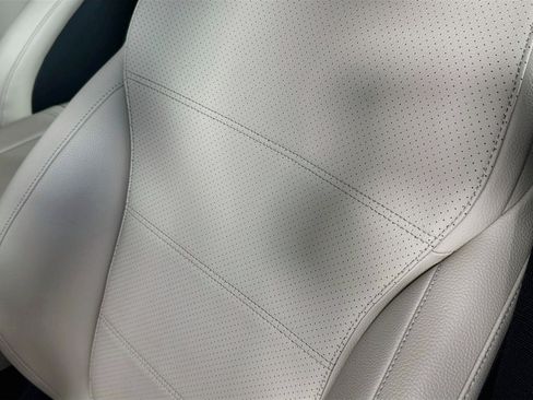 Used 2023 Mercedes-Benz C 300 Sedan image 19