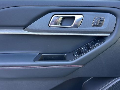 New 2026 Ford Explorer ST-Line w/ ST-Line Street Pack image 8