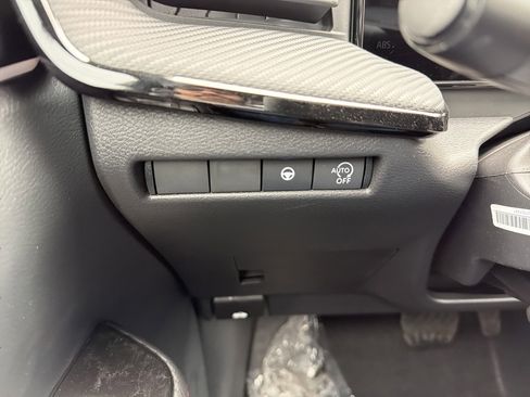 New 2026 Nissan Kicks SR w/ Cold Weather Package FWD image 22