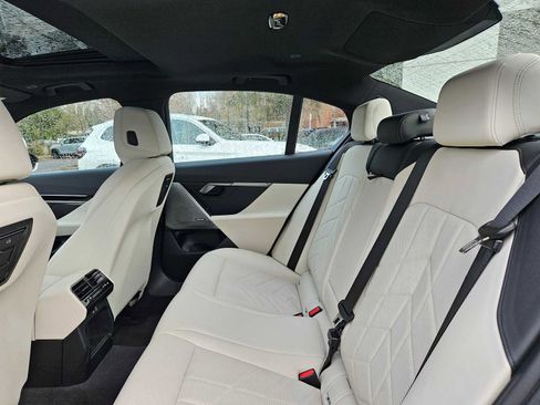 Used 2024 BMW 530i xDrive w/ Convenience Package image 40