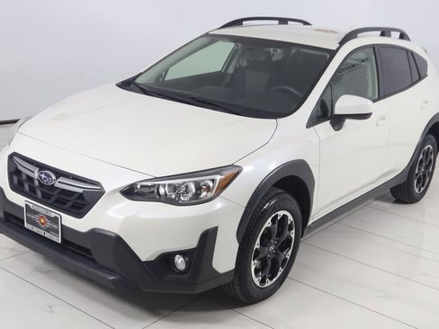 Used 2023 Subaru Crosstrek 2.0i Premium image 18