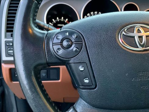 Used 2011 Toyota Tundra Limited w/ Memory Pkg image 23