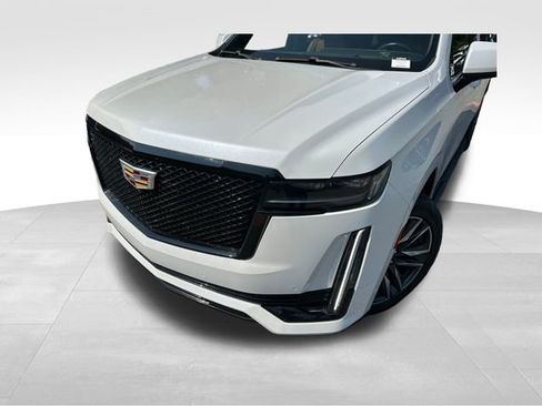 Used 2021 Cadillac Escalade ESV Sport image 9