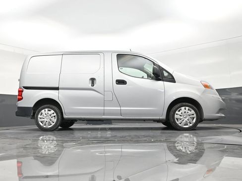 Used 2021 Nissan NV200 S FWD image 24