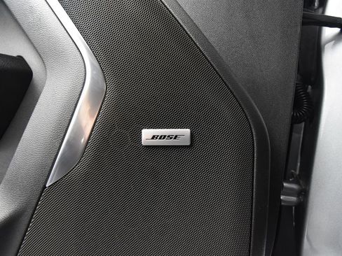 Used 2024 GMC Yukon XL SLT image 22