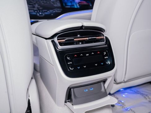 Certified 2023 Mercedes-Benz EQS 580 4MATIC Sedan image 26