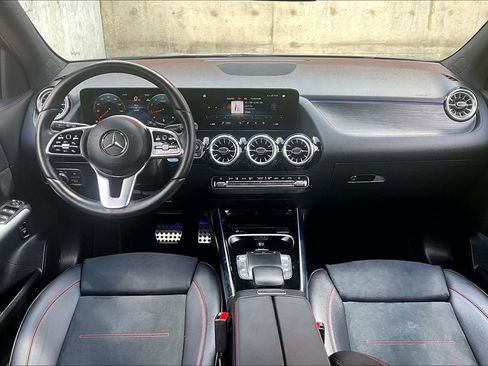 Used 2023 Mercedes-Benz GLA 250 4MATIC image 20