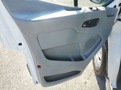 Used 2015 Ford Transit 350 XLT image 21
