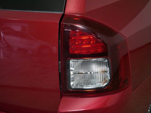 Used 2016 Jeep Compass Sport w/ Power Value Group image 17