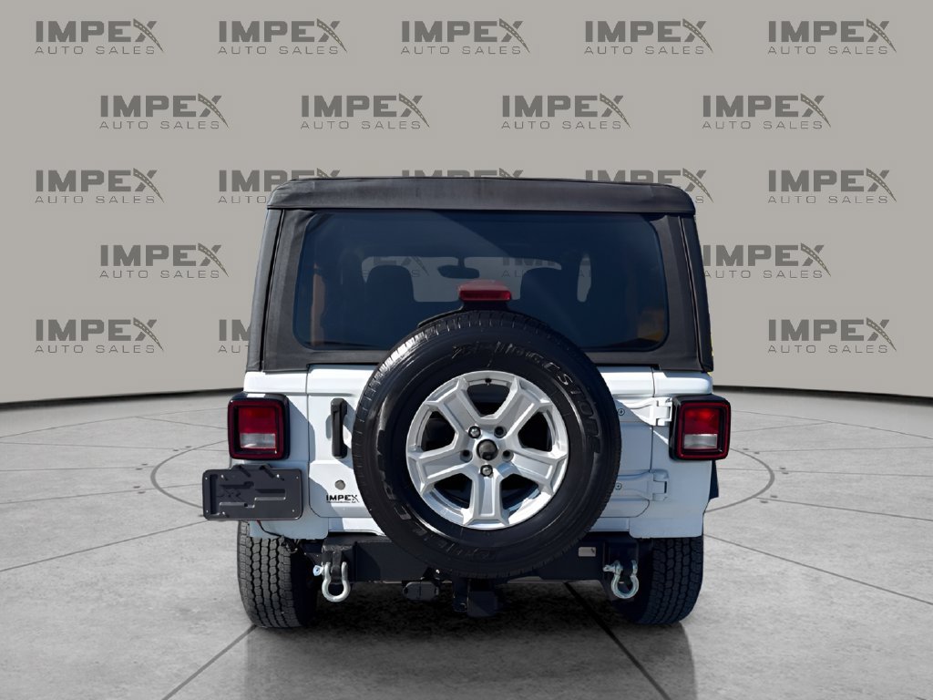 Used 2018 Jeep Wrangler Sport AWD/4WD image 4