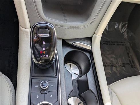 Used 2020 Cadillac XT6 Premium Luxury FWD image 12