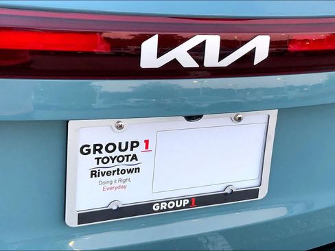 Used 2025 Kia Seltos S FWD image 10