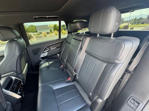Used 2023 Land Rover Range Rover Long Wheelbase SE AWD/4WD image 14