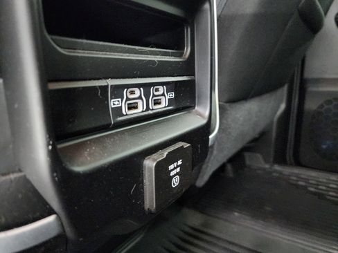 Used 2022 RAM 3500 Big Horn w/ Level C Equiment Group image 35