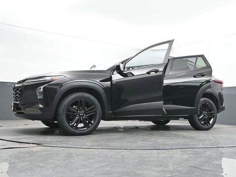 Used 2024 Chevrolet Trax ACTIV w/ Driver Confidence Package image 69