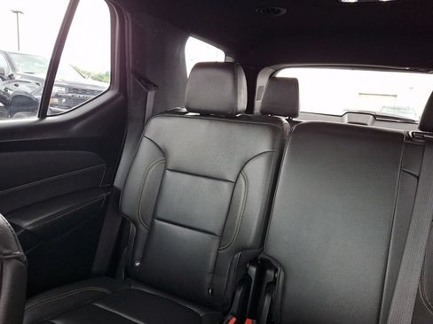 Used 2023 Chevrolet Traverse LT AWD/4WD image 19