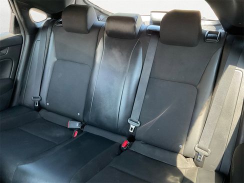 Used 2024 Honda Civic Sport image 9