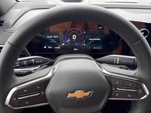 New 2025 Chevrolet Suburban Premier image 26