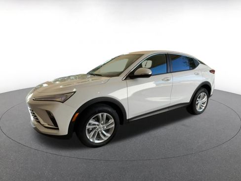 Used 2025 Buick Envista Preferred image 8