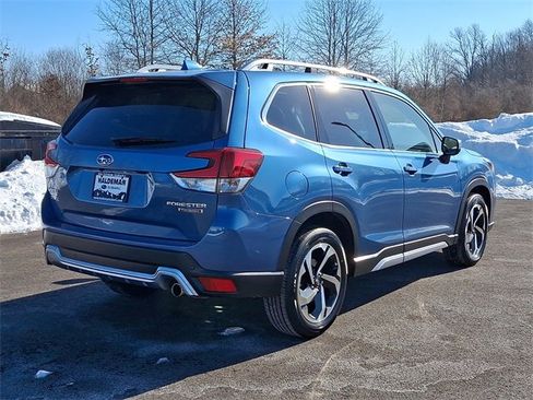 Used 2023 Subaru Forester Touring image 7