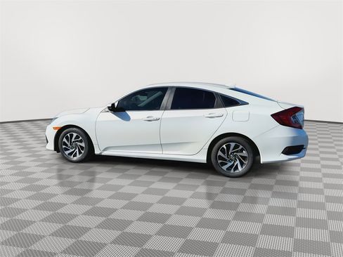 Used 2018 Honda Civic EX image 6